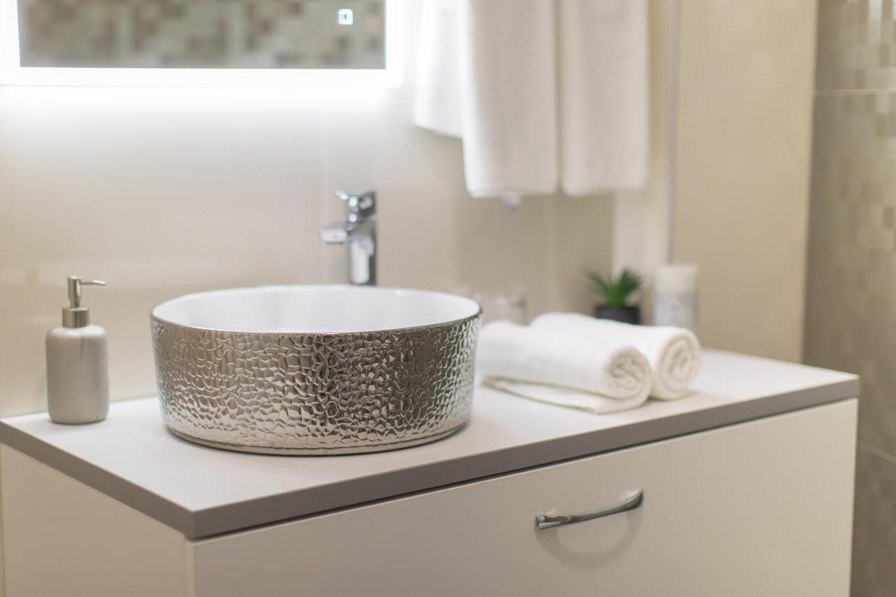 Apartmani I Sobe Pejacevic Osijek Extérieur photo