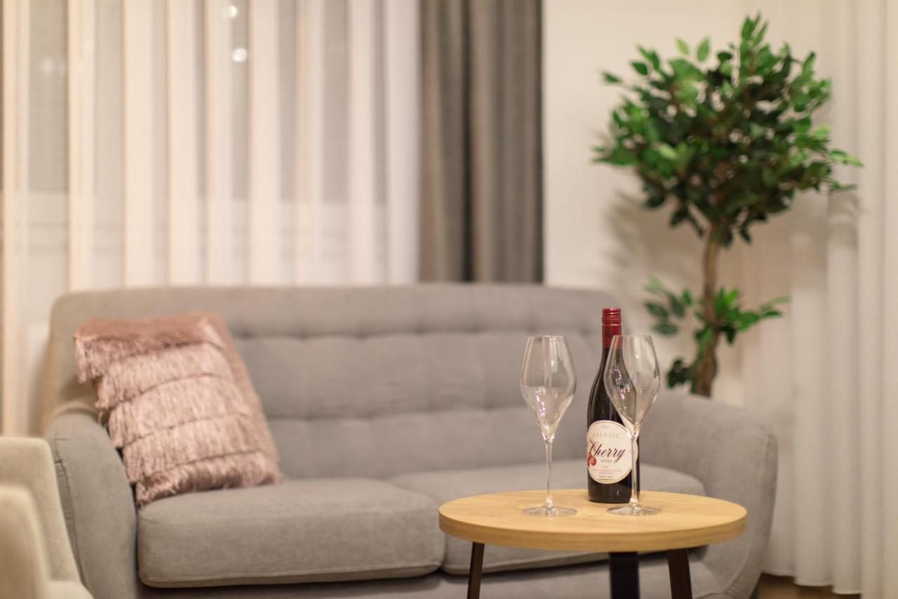 Apartmani I Sobe Pejacevic Osijek Extérieur photo