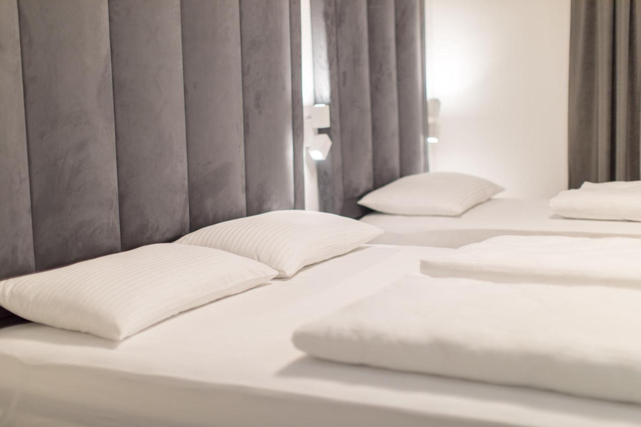 Apartmani I Sobe Pejacevic Osijek Extérieur photo