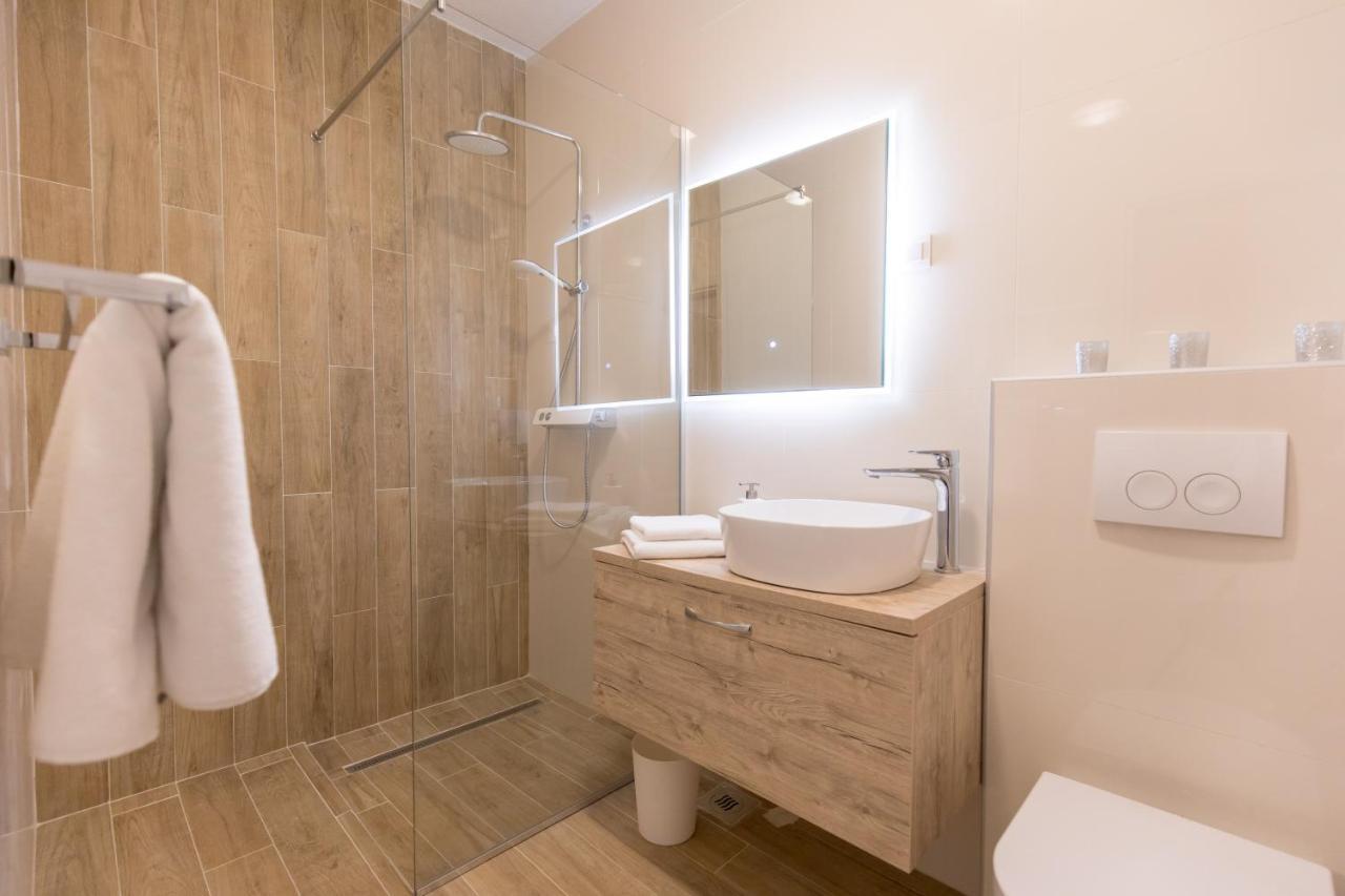 Apartmani I Sobe Pejacevic Osijek Extérieur photo